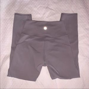 [SOLD] lululemon dark chrome in movement crop 23”